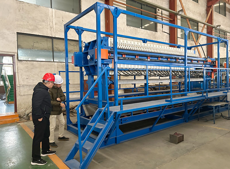 Malaysian Client Visits Our Factory.jpg