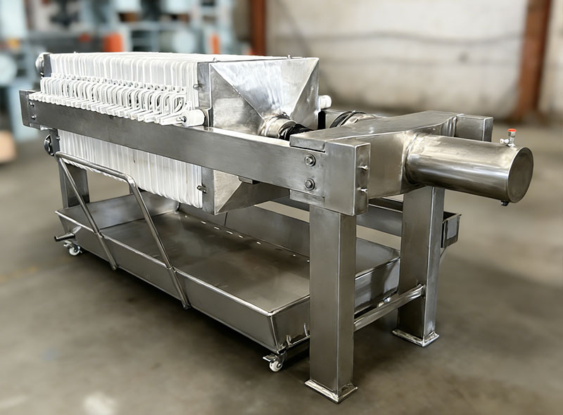 Advantages and Applications of Stainless Steel Plate and Frame Filter Presses.jpg